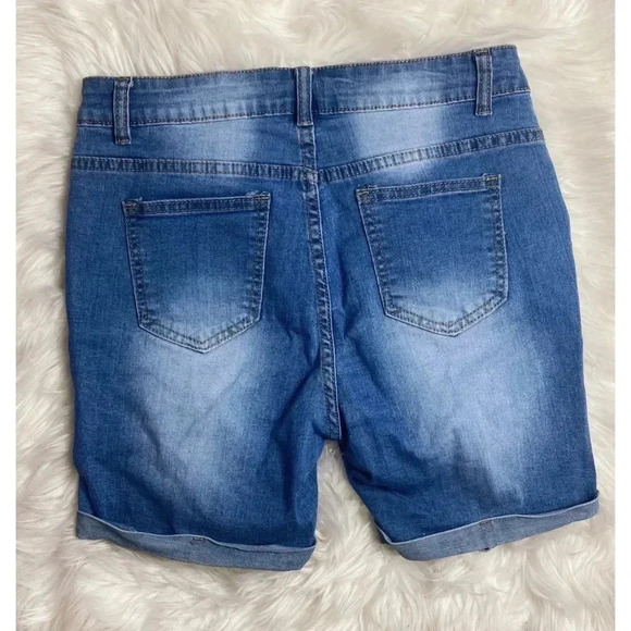 SHEIN Distressed Denim Shorts - Picture 4 of 6